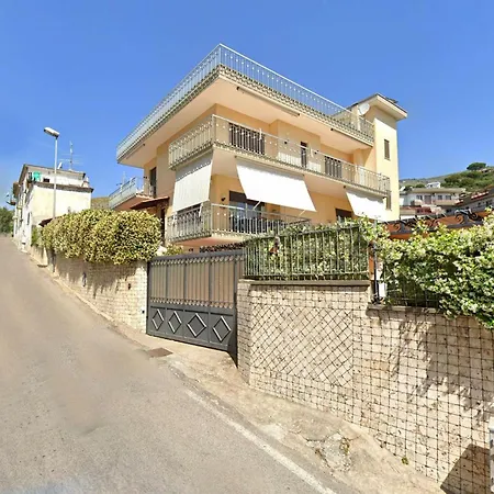 Martas In * Formia